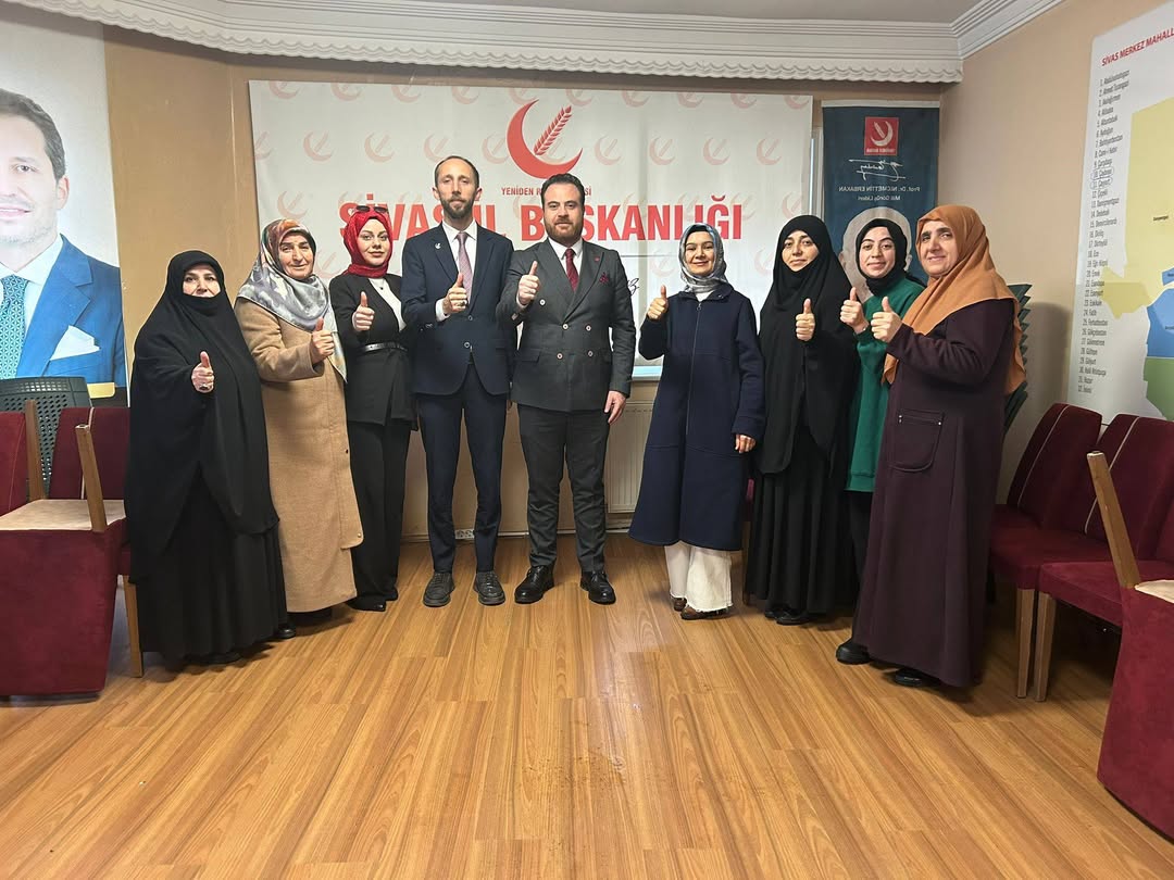 Zorlu Hava Şartlarına Rağmen Yoğun Katılım: Yeniden Refah Sivas İl Divanı Toplandı Zorlu Hava Şartlarına Rağmen Yoğun Katılım: Yeniden Refah Sivas İl Divanı Toplandı