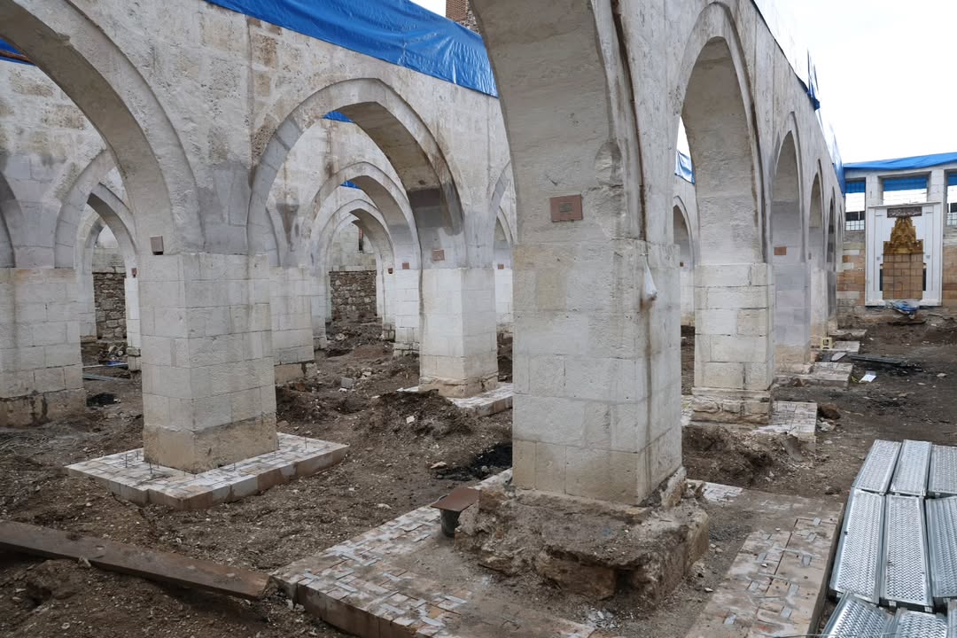 Sivas Valisi Şimşek'ten Ulu Cami İncelemesi Sivas Valisi Şimşek'ten Ulu Cami İncelemesi