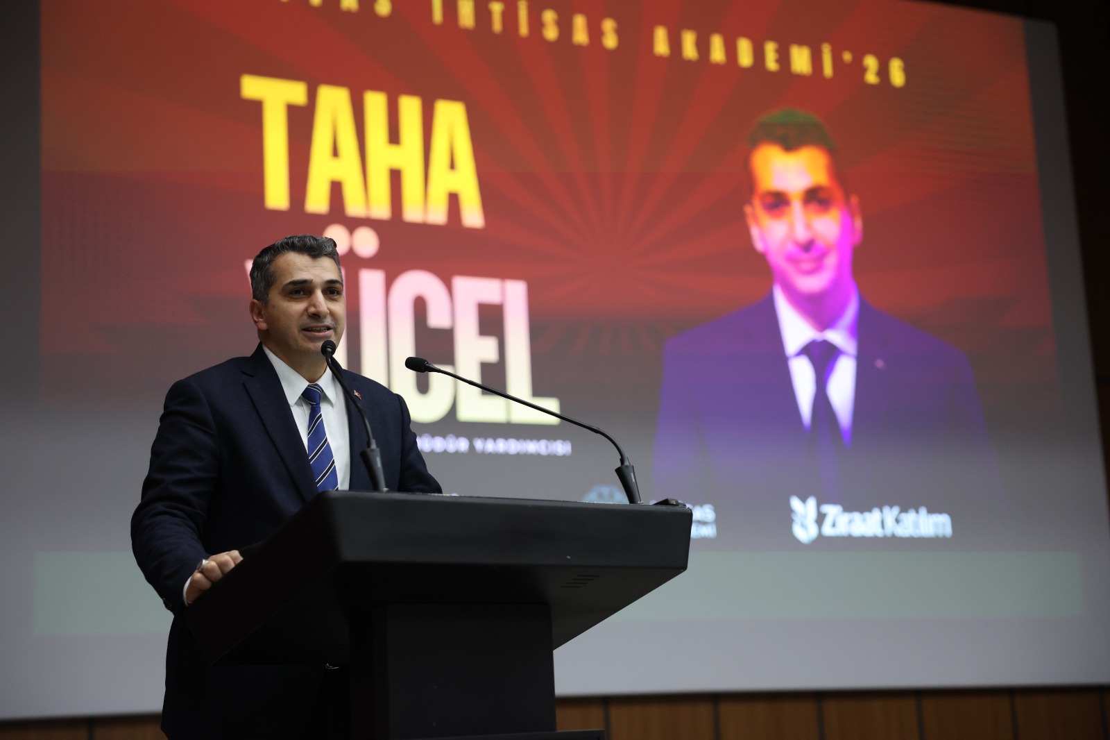 TÜGVA Sivas'ın Düzenlediği İhtisas Akademi'nin İkinci Konuğu ASELSAN Genel Müdür Yardımcısı Taha Yücel Oldu TÜGVA Sivas'ın Düzenlediği İhtisas Akademi'nin İkinci Konuğu ASELSAN Genel Müdür Yardımcısı Taha Yücel Oldu