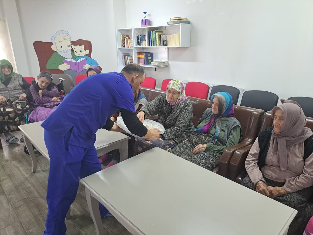 TÜGVA Yıldızeli’nden 6 Şubat’ta "Gönül Seferberliği": Hem Dua Hem Vefa! TÜGVA Yıldızeli’nden 6 Şubat’ta "Gönül Seferberliği": Hem Dua Hem Vefa!