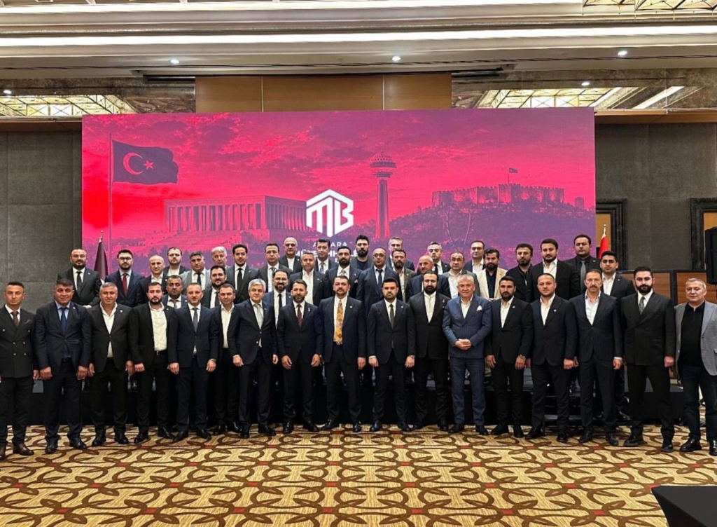 Sivaslı İş İnsanı Cengiz Gökay, Ankara Müteahhitler Birliği'nin Zirvesinde: Başkentte Sivas Rüzgarı! Sivaslı İş İnsanı Cengiz Gökay, Ankara Müteahhitler Birliği'nin Zirvesinde: Başkentte Sivas Rüzgarı!
