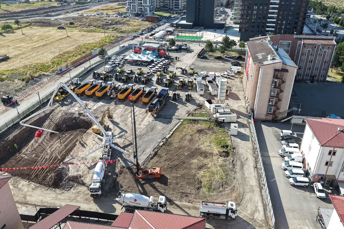 Sivas'ta Kamu Güvenliğini ve Hizmet Kapasitesini Güçlendirecek Dev Yatırımlar Sivas'ta Kamu Güvenliğini ve Hizmet Kapasitesini Güçlendirecek Dev Yatırımlar